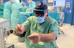 Künstliche Intelligenz in der Chirurgie: Augmented Reality unterstützt im Operationssaal